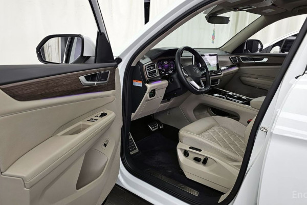 2025 Volkswagen Atlas с пробегом 17 924 км