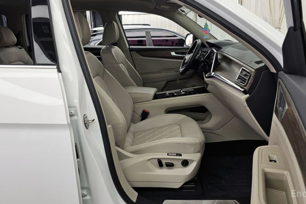 2025 Volkswagen Atlas с пробегом 17 924 км