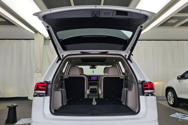 2025 Volkswagen Atlas с пробегом 17 924 км