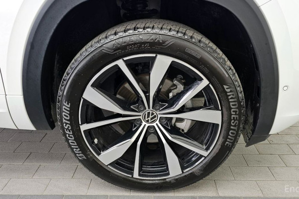 2025 Volkswagen Atlas с пробегом 17 924 км