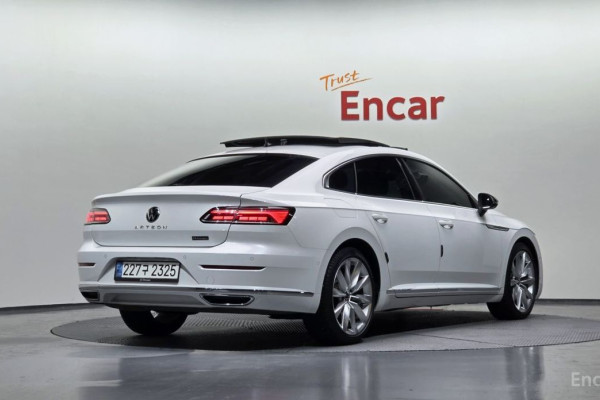 2022 Volkswagen Arteon с пробегом 122 814 км