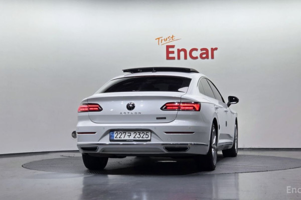 2022 Volkswagen Arteon с пробегом 122 814 км