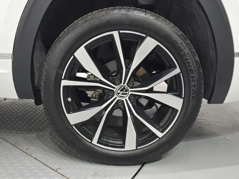 2025 Volkswagen Atlas с пробегом 3 939 км