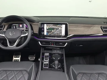2025 Volkswagen Atlas с пробегом 3 939 км
