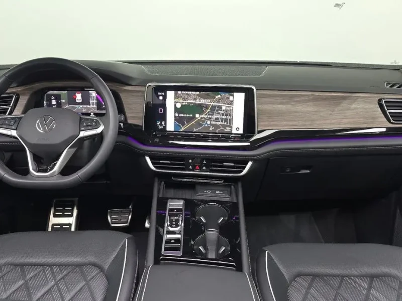 2025 Volkswagen Atlas с пробегом 3 939 км