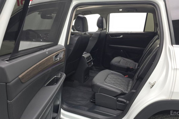 2025 Volkswagen Atlas с пробегом 3 939 км