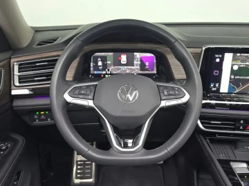 2025 Volkswagen Atlas с пробегом 3 939 км