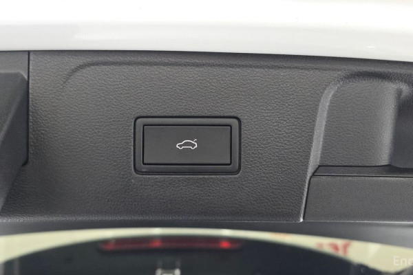 2025 Volkswagen Atlas с пробегом 3 939 км