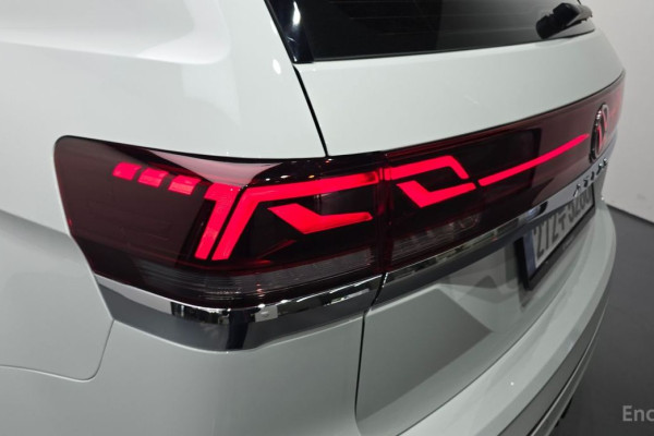 2025 Volkswagen Atlas с пробегом 3 939 км