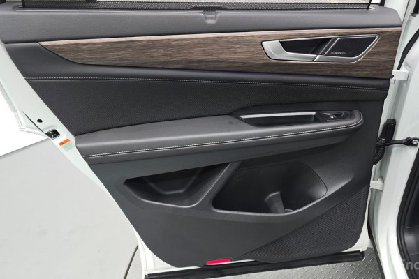 2025 Volkswagen Atlas с пробегом 3 939 км