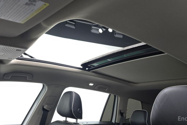 2025 Volkswagen Atlas с пробегом 3 939 км