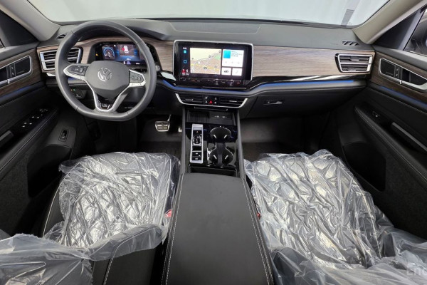 2025 Volkswagen Atlas с пробегом 3 096 км