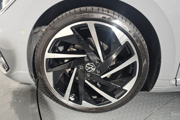 2022 Volkswagen Arteon с пробегом 28 985 км