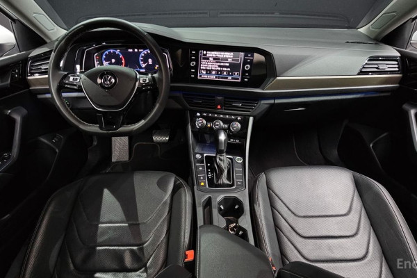 2021 Volkswagen Jetta с пробегом 41 945 км