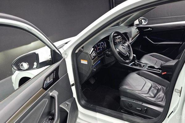 2021 Volkswagen Jetta с пробегом 41 945 км