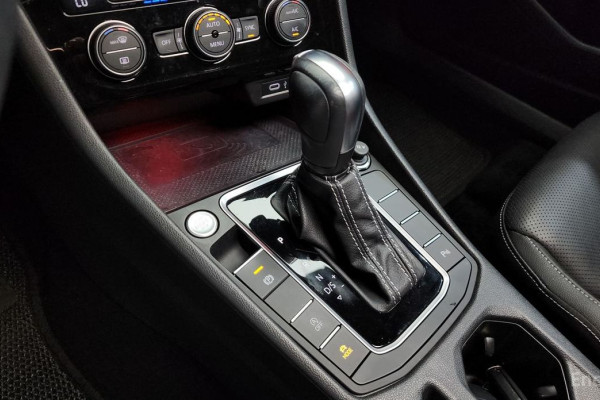 2021 Volkswagen Jetta с пробегом 107 270 км