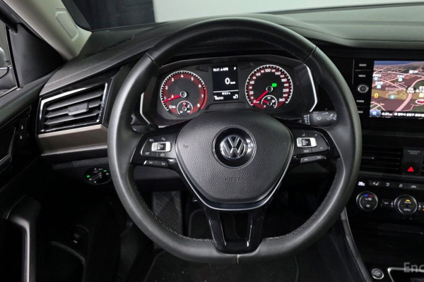 2020 Volkswagen Jetta с пробегом 106 741 км