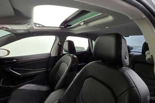 2020 Volkswagen Jetta с пробегом 106 741 км