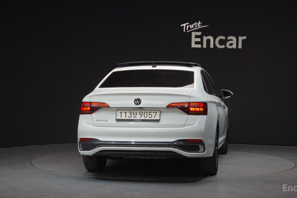 2024 Volkswagen Jetta с пробегом 20 768 км