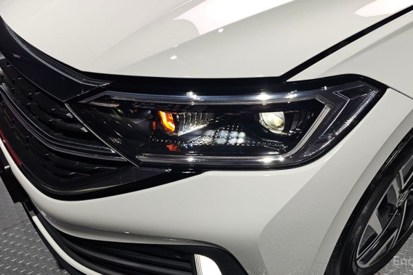 2023 Volkswagen Jetta с пробегом 15 740 км