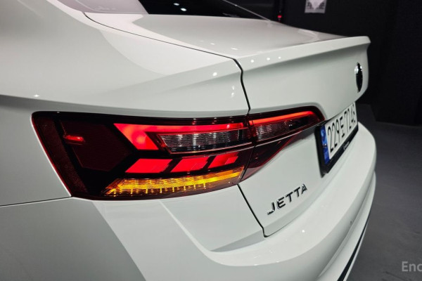 2023 Volkswagen Jetta с пробегом 15 740 км