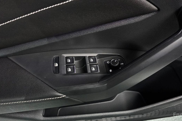 2023 Volkswagen Jetta с пробегом 15 740 км