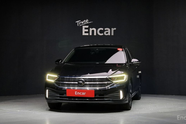 2024 Volkswagen Jetta с пробегом 32 762 км