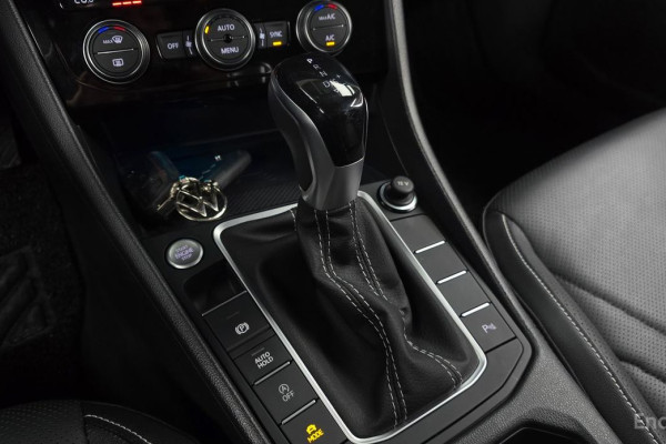 2024 Volkswagen Jetta с пробегом 32 762 км