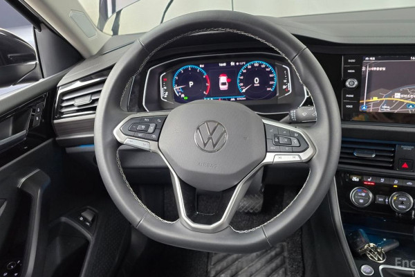 2024 Volkswagen Jetta с пробегом 32 762 км