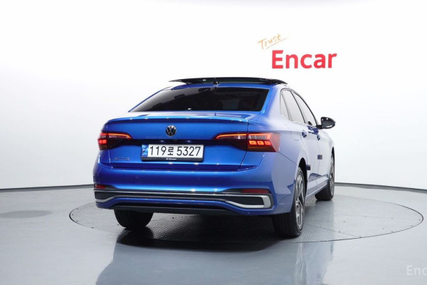 2022 Volkswagen Jetta с пробегом 43 183 км