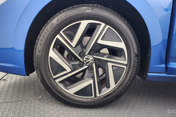 2022 Volkswagen Jetta с пробегом 43 183 км