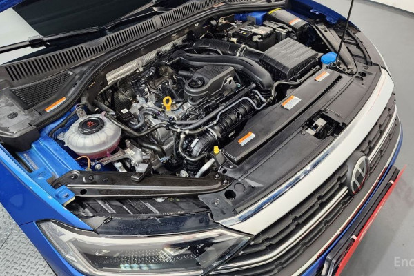 2022 Volkswagen Jetta с пробегом 43 183 км