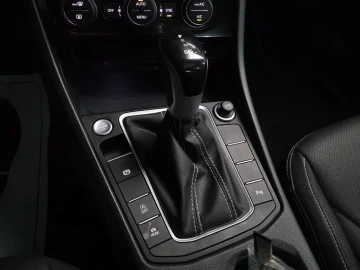 2024 Volkswagen Jetta с пробегом 12 205 км