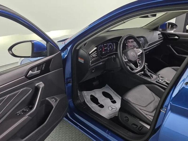 2024 Volkswagen Jetta с пробегом 12 205 км