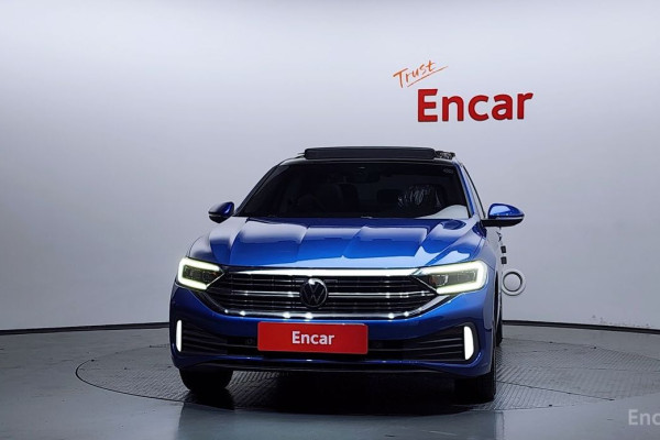 2022 Volkswagen Jetta с пробегом 25 713 км