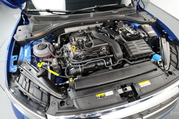 2022 Volkswagen Jetta с пробегом 25 713 км