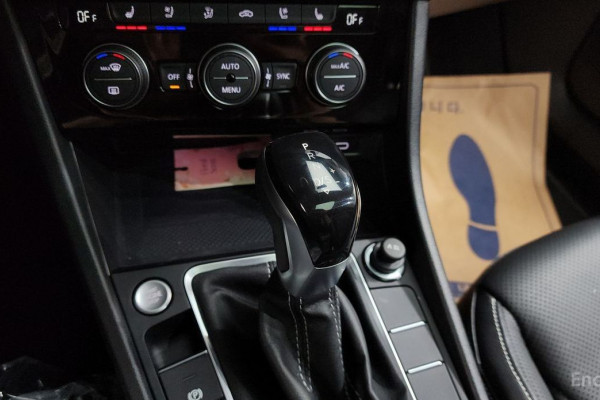 2022 Volkswagen Jetta с пробегом 25 713 км