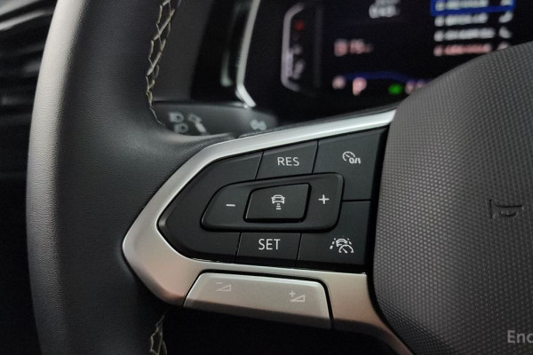 2022 Volkswagen Jetta с пробегом 25 713 км