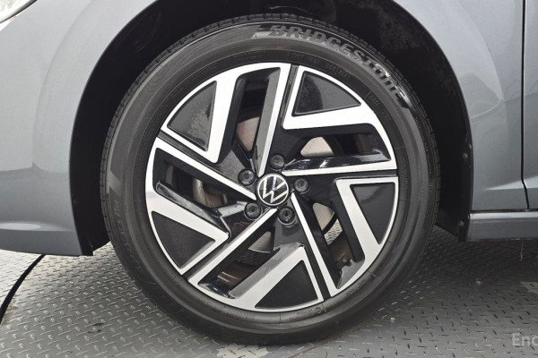 2023 Volkswagen Jetta с пробегом 20 075 км