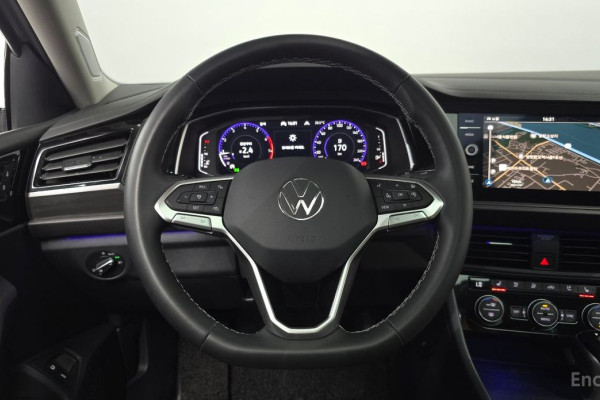 2023 Volkswagen Jetta с пробегом 20 075 км