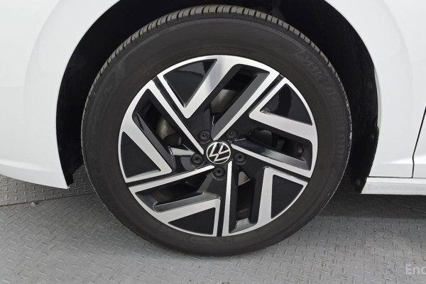 2023 Volkswagen Jetta с пробегом 25 945 км