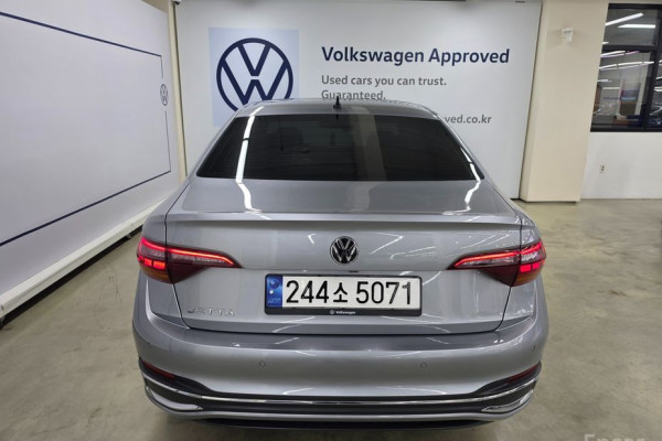 2024 Volkswagen Jetta с пробегом 19 648 км