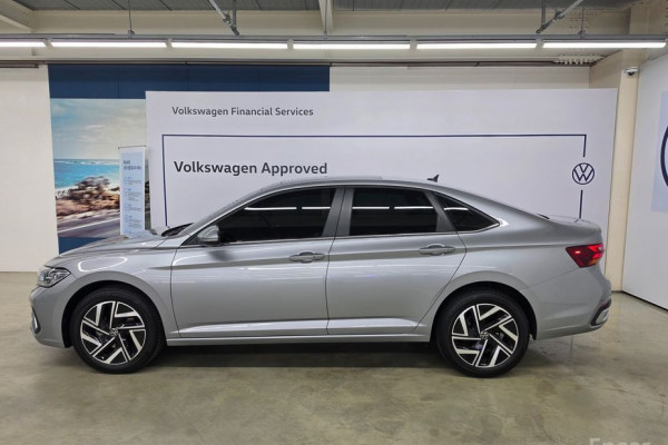 2024 Volkswagen Jetta с пробегом 19 648 км