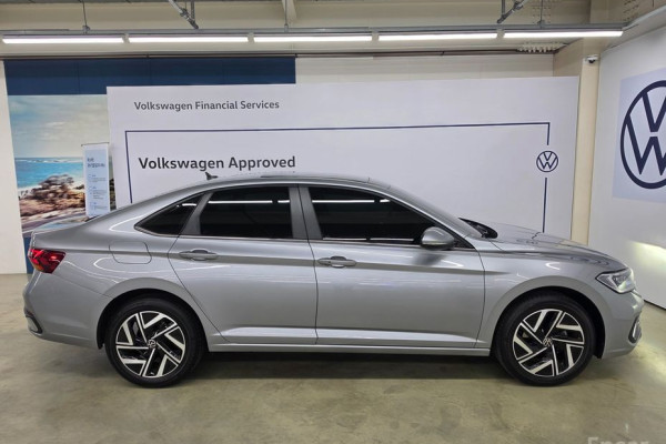 2024 Volkswagen Jetta с пробегом 19 648 км