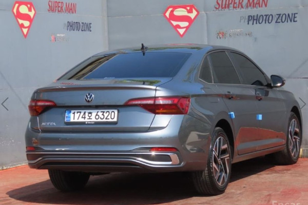 2023 Volkswagen Jetta с пробегом 39 497 км