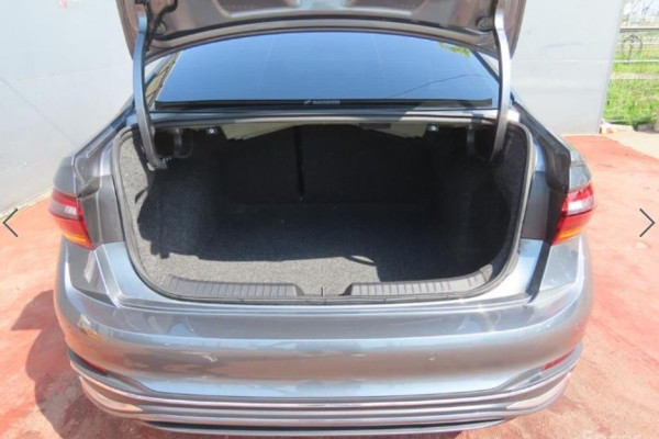 2023 Volkswagen Jetta с пробегом 39 497 км