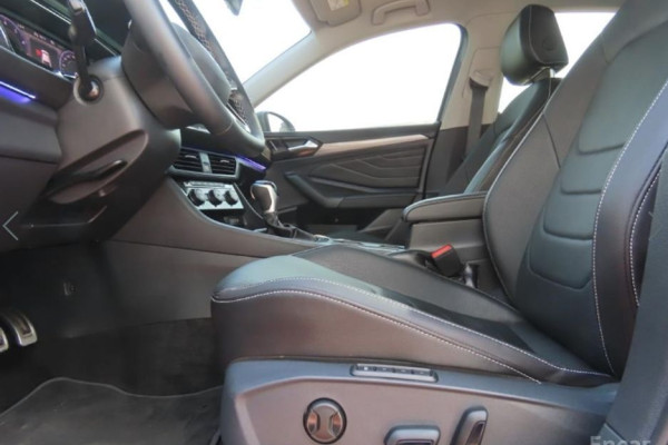 2023 Volkswagen Jetta с пробегом 39 497 км