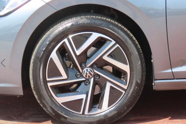 2023 Volkswagen Jetta с пробегом 39 497 км