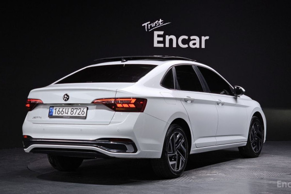 2022 Volkswagen Jetta с пробегом 23 122 км