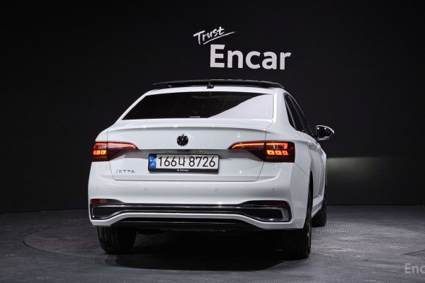 2022 Volkswagen Jetta с пробегом 23 122 км